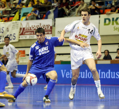Euler vs Joel (Photo courtesy: Angel Perez - LNFS)